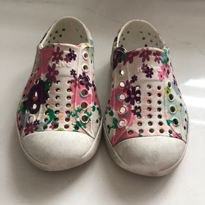 Native Girl Floral Toddler Shoe size 6, size 6c